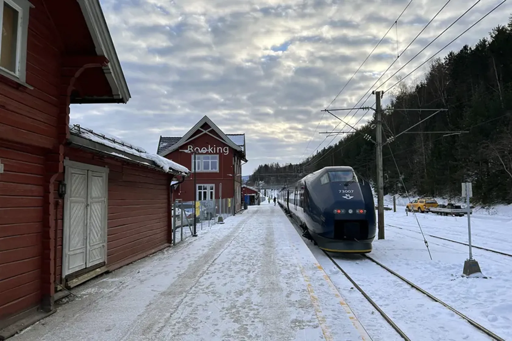 Eksteriørfoto av Fåvang stasjon