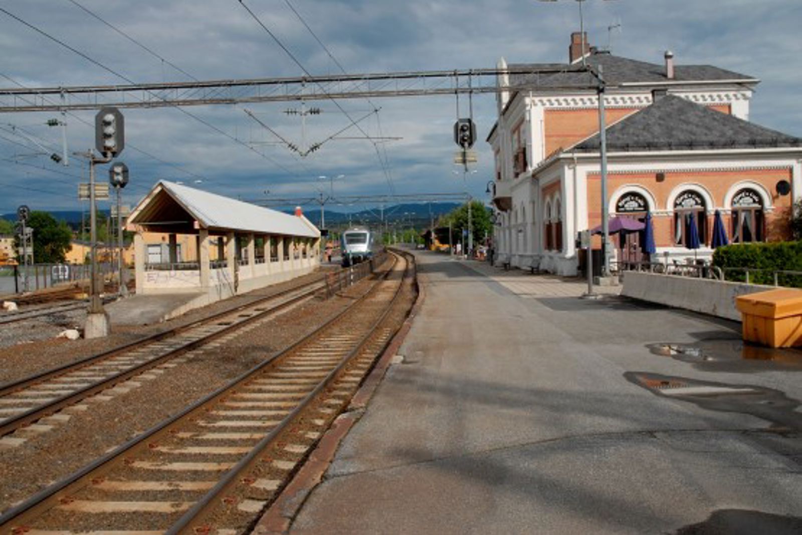 Ekstreiørbilde av Hokksund stasjon