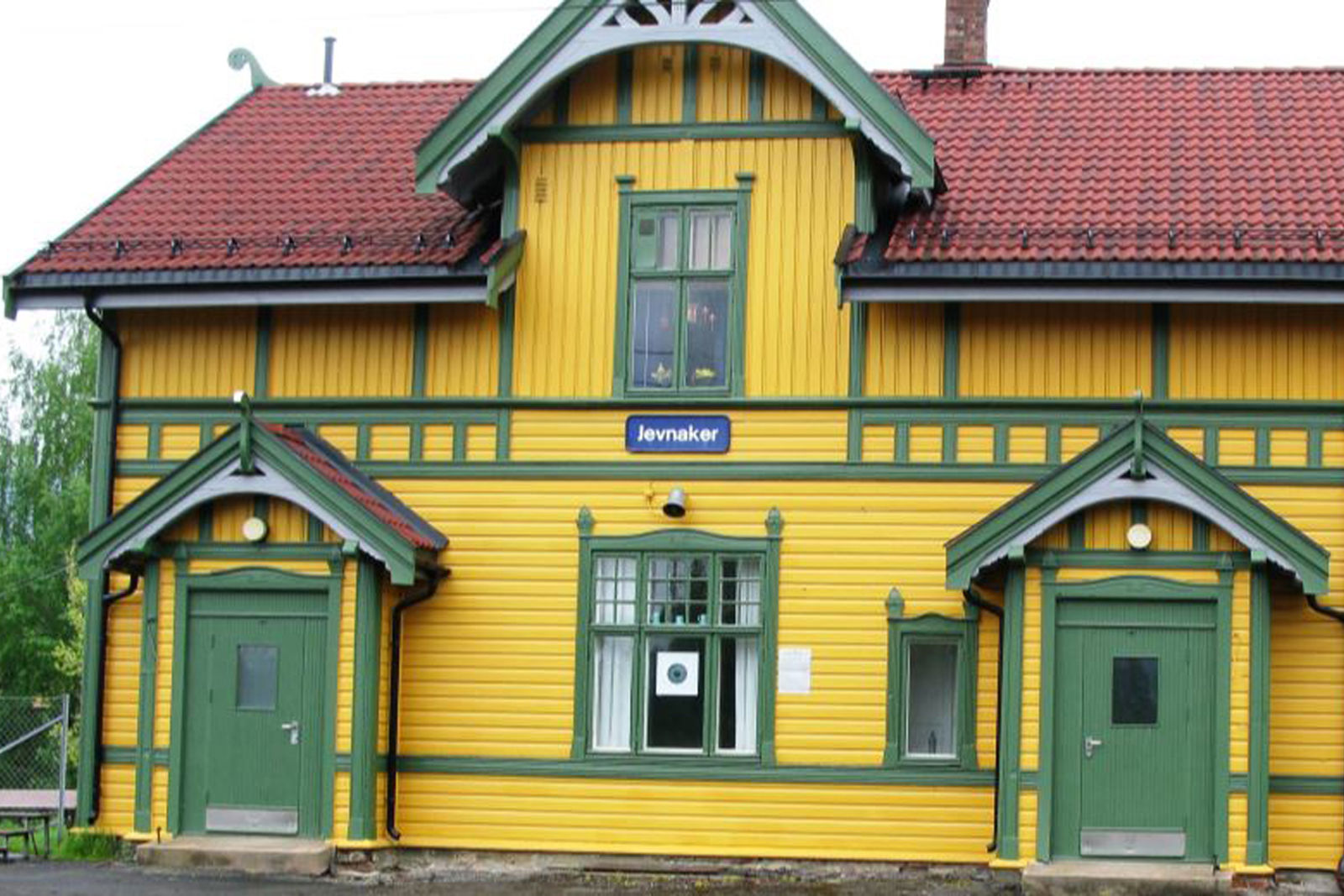 Stasjonsbygningen på Jevnaker stasjon