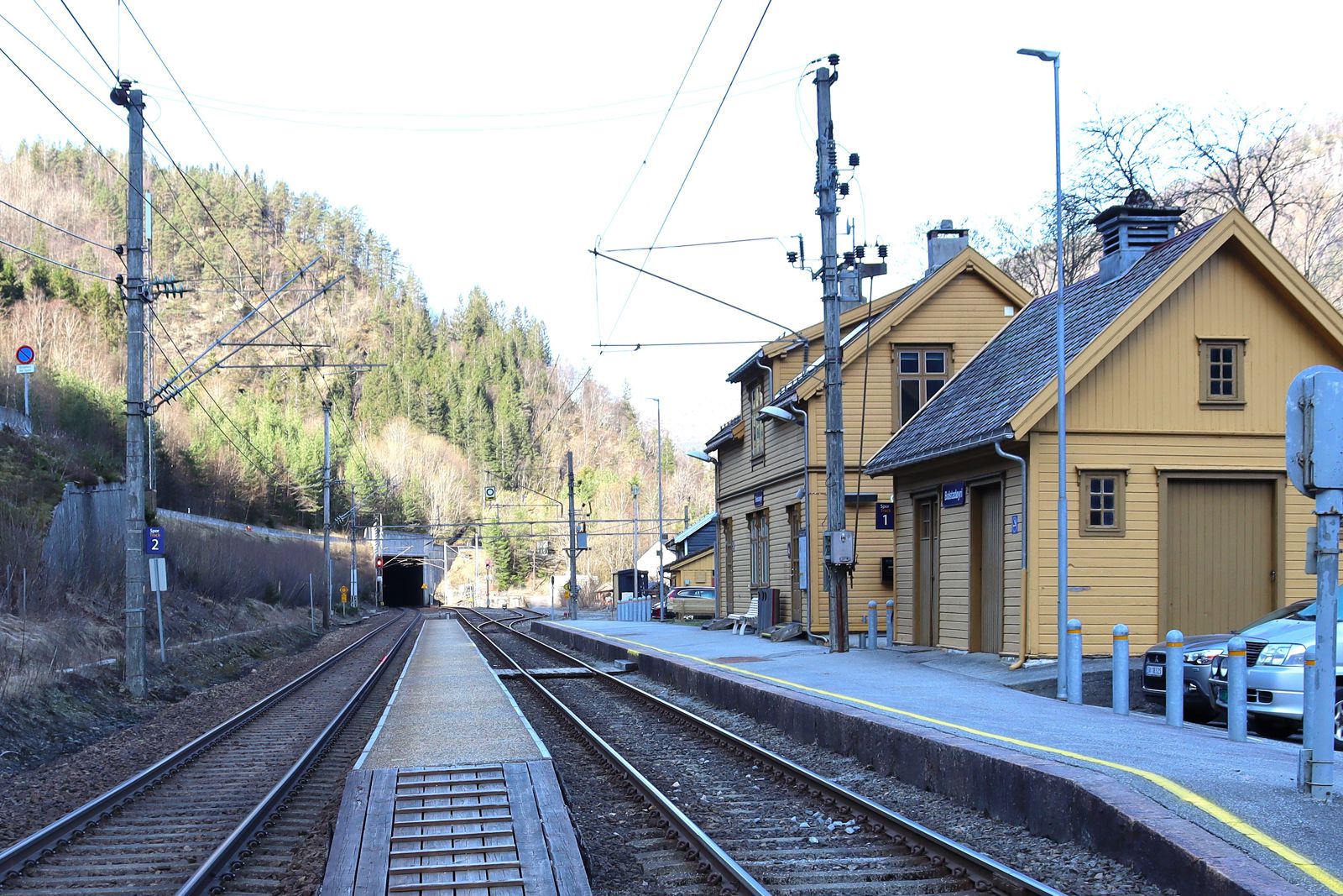 Eksteriørbilde av Bolstadøyri stasjon